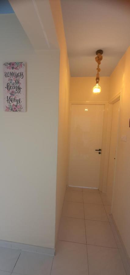Stefaris "Koutsou Court 105" Apartment Ларнака Екстериор снимка