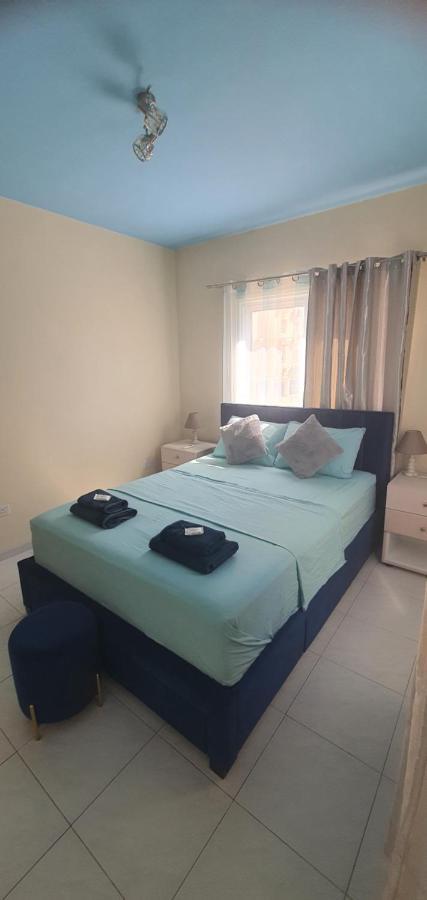 Stefaris "Koutsou Court 105" Apartment Ларнака Екстериор снимка
